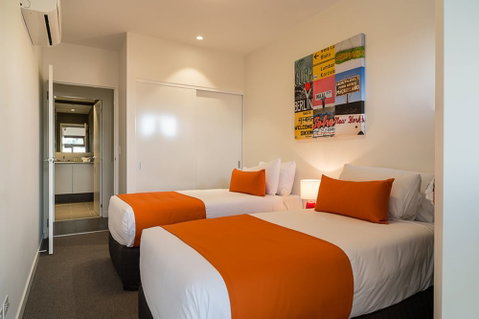 AKOM Prahran - Perth Resorts 5