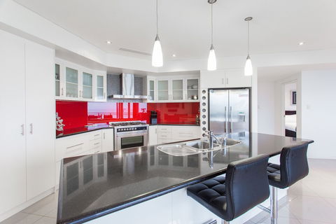Spinnakers By Rockingham Apartments - Accommodation Perth 3