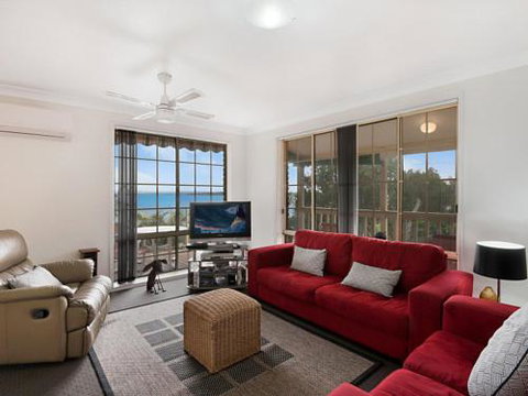 Toukley Lake House - Accommodation Perth 1