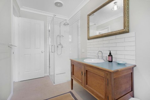 Country House Retreat - Accommodation Perth 5
