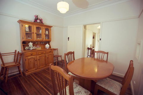 King Cottage - Perth Resorts 3