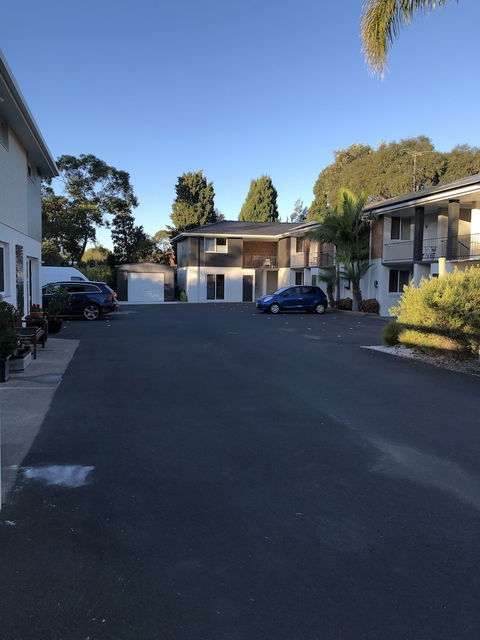 The Lodge Broulee - Perth Resorts 3