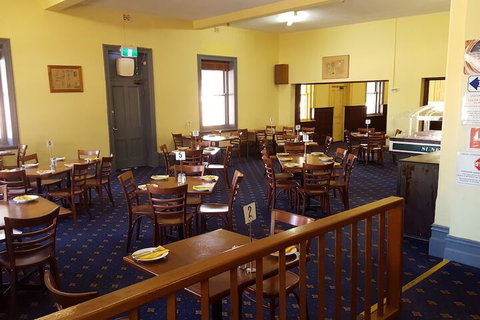 Copper Coast Hotel - Accommodation Perth 3