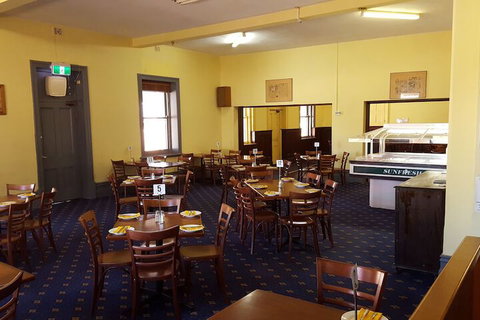 Copper Coast Hotel - Accommodation Perth 5