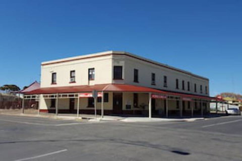 Copper Coast Hotel - Accommodation Perth 0