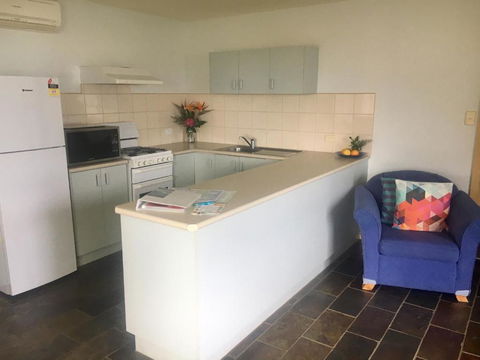 Blue Waters Holiday Cottages For 2 - Accommodation Perth 2