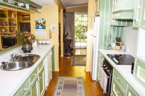 Bygone Beautys Cottages - Bronte Cottage - Perth Resorts 2