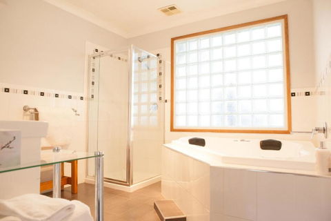 Bluebird Cottage - Accommodation Perth 6