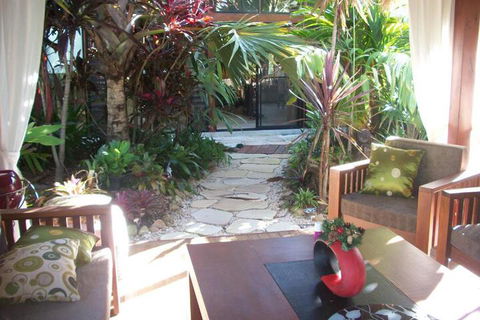 Forest Lodge: Bali Style Retreat - Perth Resorts 7