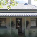 Magnolia Cottage - Accommodation Perth 0