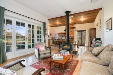 Taradale House Estate - Perth Resorts 0