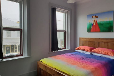 Latrobe Art Apartments - Accommodation Perth 2