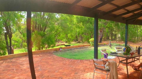 Yallingup Pet Friendly Bush Retreat - Accommodation Perth 3