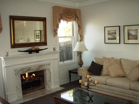 Jamieson Cottage - Accommodation Perth 4