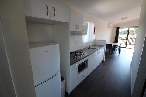 Riverside Cabin Park - Accommodation Perth 6