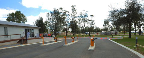 Waikerie Holiday Park - Perth Resorts 1