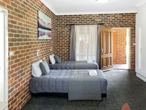The Leeton Heritage Motor Inn - Accommodation Perth 6