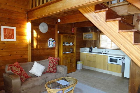 Jarrah Glen Cabins - Accommodation Perth 6