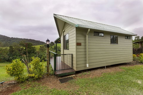 Mena Creek Flower House - Accommodation Perth 0