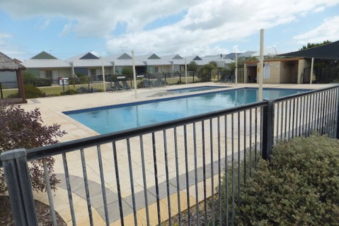 Seafront Unit 49 - Accommodation Perth 2