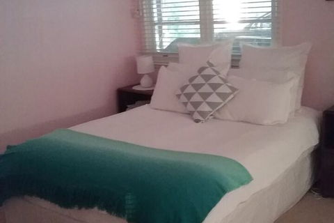 Langley Cottage B & B - Perth Resorts 4