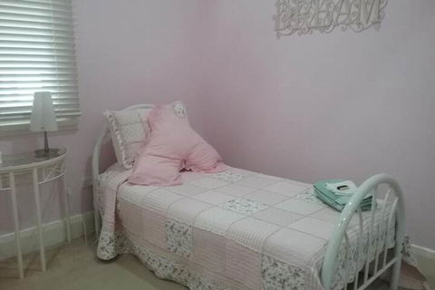 Langley Cottage B & B - Perth Resorts 1