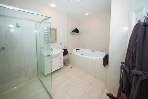 Yankalilla Bay Homestead - Accommodation Perth 1