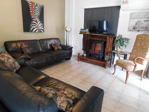 Riverbend Lodge - Accommodation Perth 2