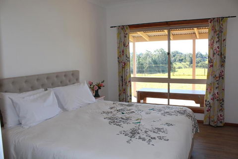 Montville House On The Hill - Accommodation Perth 3