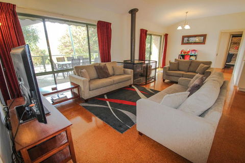Mystic Mountain Lodge - Perth Resorts 6