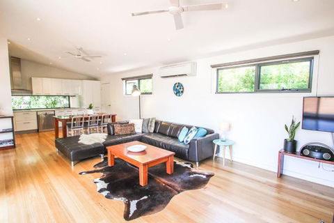 The Base Two - Accommodation Perth 3