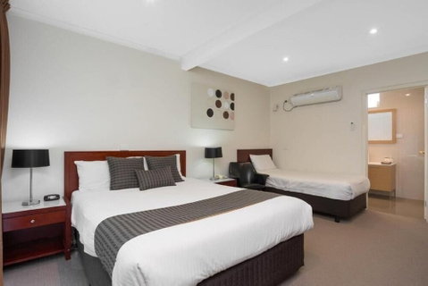 New Crossing Place Motel & Apartments - Accommodation Perth 1