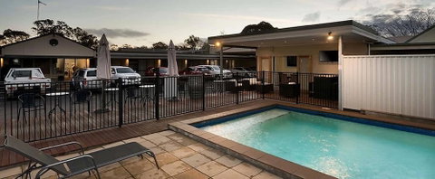 New Crossing Place Motel & Apartments - Accommodation Perth 0