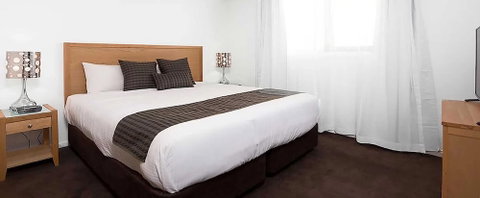 New Crossing Place Motel & Apartments - Accommodation Perth 2