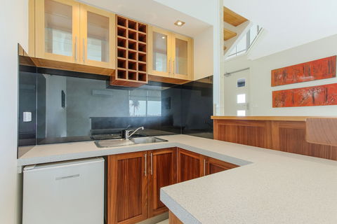 Nautilus - Accommodation Perth 6