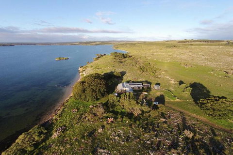 Ratcliff Cottage - Accommodation Perth 2