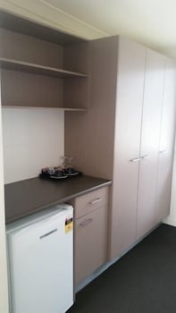 Dooleys Capella Tavern And Motel - Perth Resorts 2