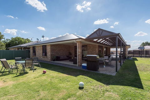 Barossa Family Holiday Home - Accommodation Perth 2