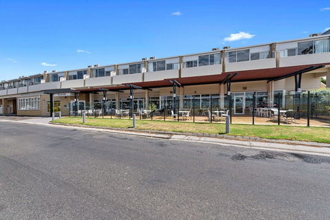 Bayside Hotel - Perth Resorts 3