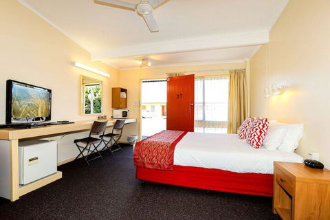 Comfort Inn Premier - Perth Resorts 4