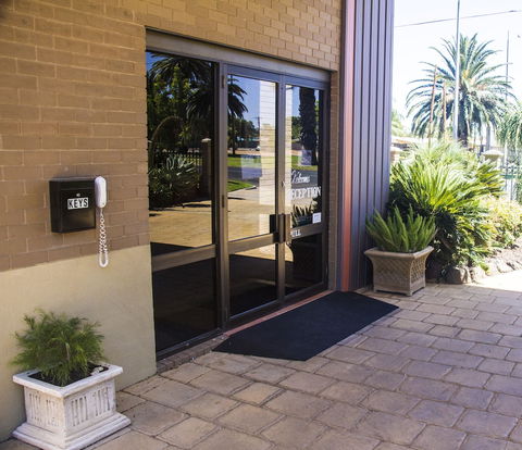 Mildura Motor Inn - Perth Resorts 1