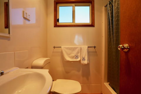 Jenolan Holiday Park - Campsite - Accommodation Perth 1