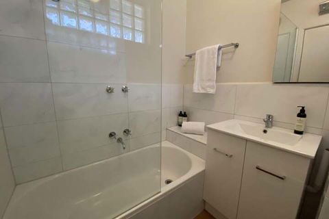 Melbourne Beachside Apartment - Accommodation Perth 2