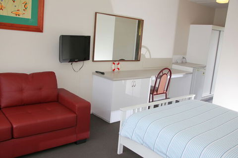 Beauty Point Waterfront Hotel - Accommodation Perth 6