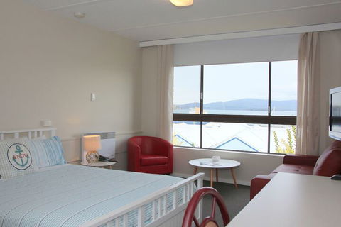 Beauty Point Waterfront Hotel - Accommodation Perth 4