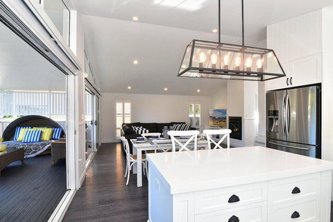 Margarets Hamptons Cottage - Accommodation Perth 5