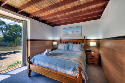 Freedom At Freycinet - Accommodation Perth 3
