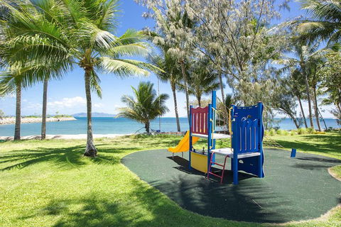 Magnetic Docks Townhouse 9 - Accommodation Perth 1