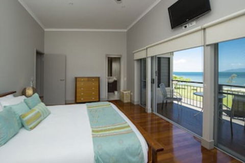 Magnetic Docks Townhouse 9 - Accommodation Perth 0