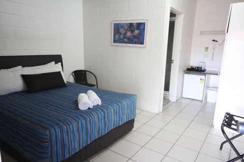 Barrier Reef Motel - Perth Resorts 6